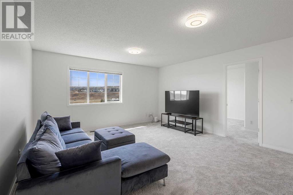 Single Family House for Sale in  Evansbrooke Park NW Evanston Calgary 