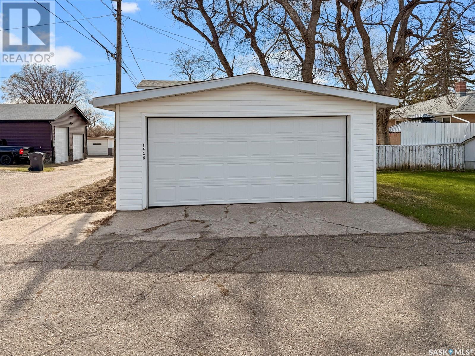 Single Family House Bungalow for Sale in  Ashley DRIVE Swift Current 