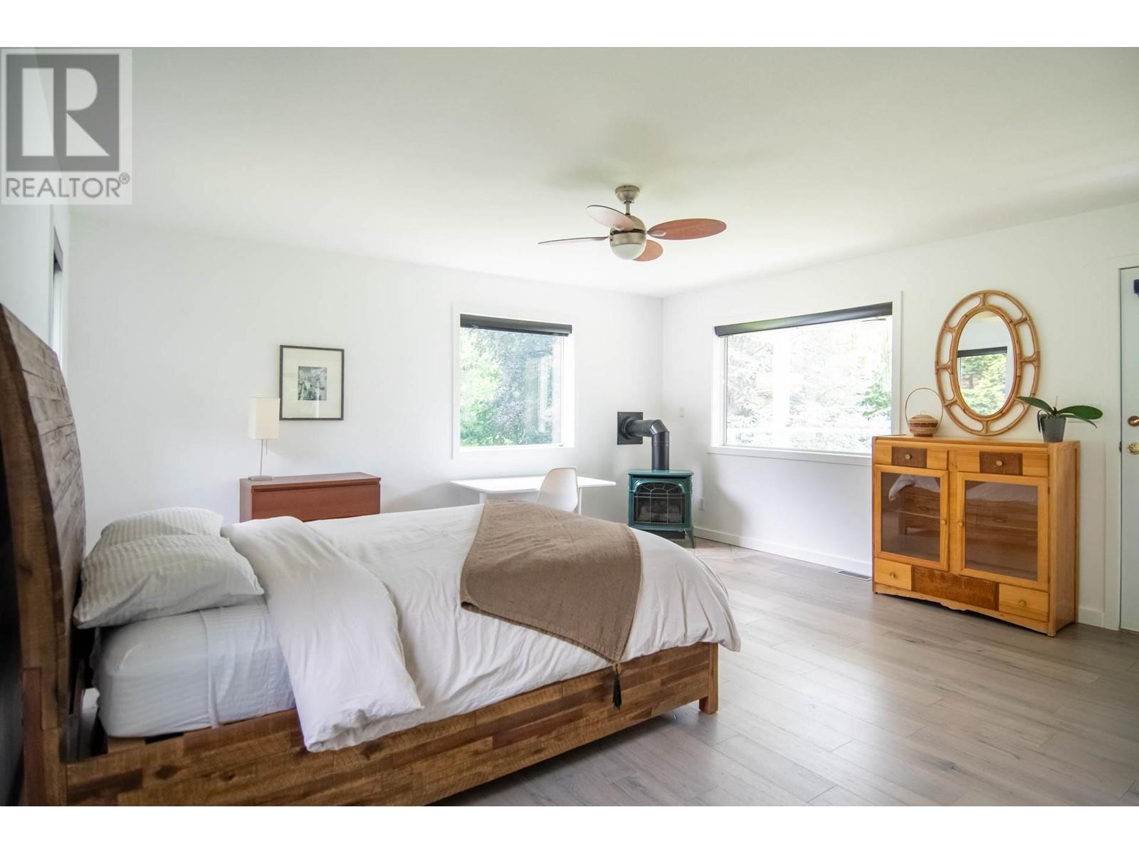 4161 HEROUX Road, Nelson