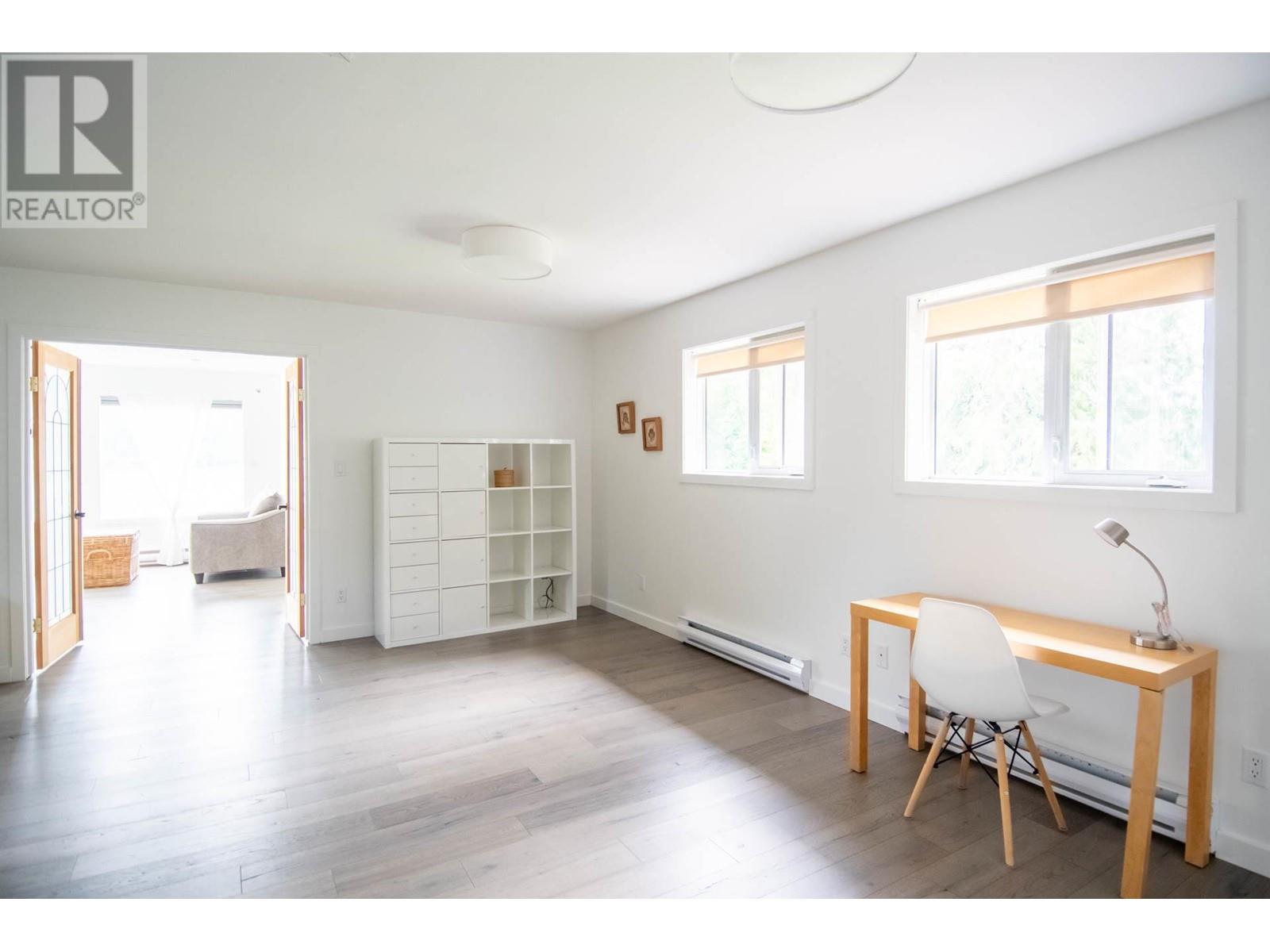 4161 HEROUX Road, Nelson