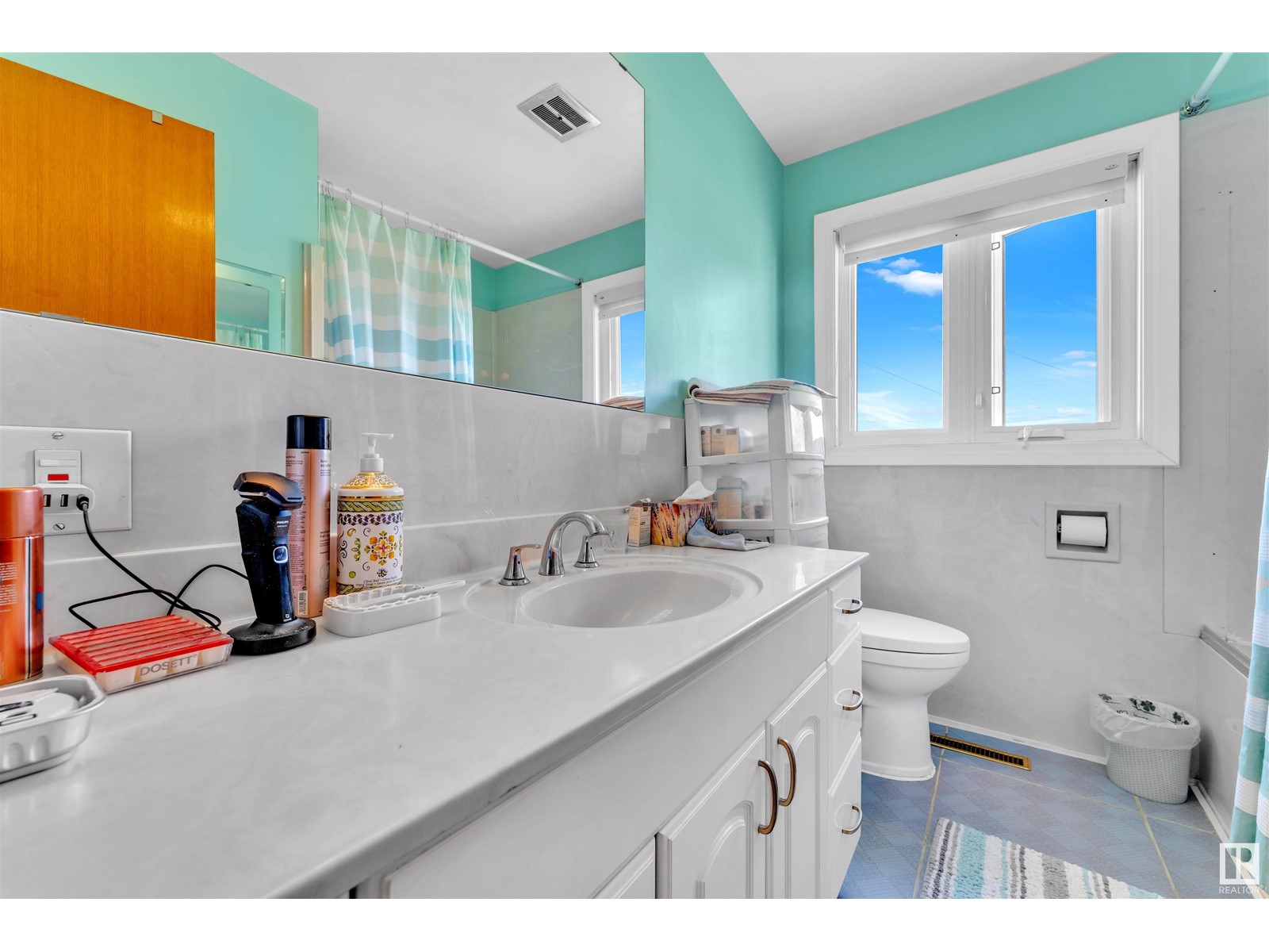 Single Family House Raised bungalow for Sale in   ST NW Edmonton 