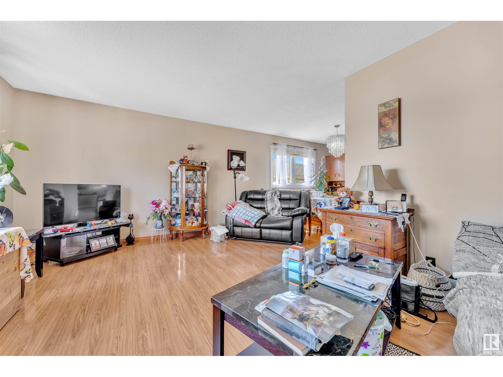 Single Family House Raised bungalow for Sale in   ST NW Edmonton 