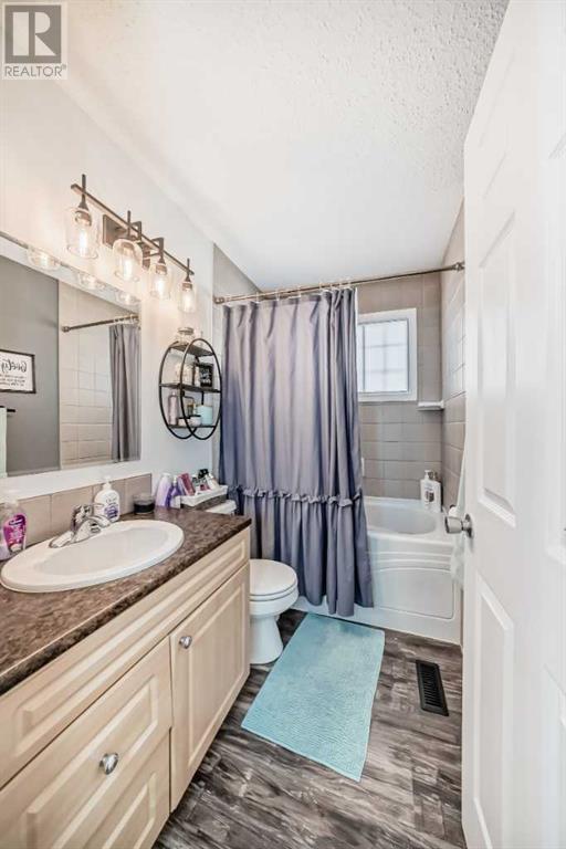 Single Family House 4 Level for Sale in  Whitehorn Drive NE Whitehorn Calgary 