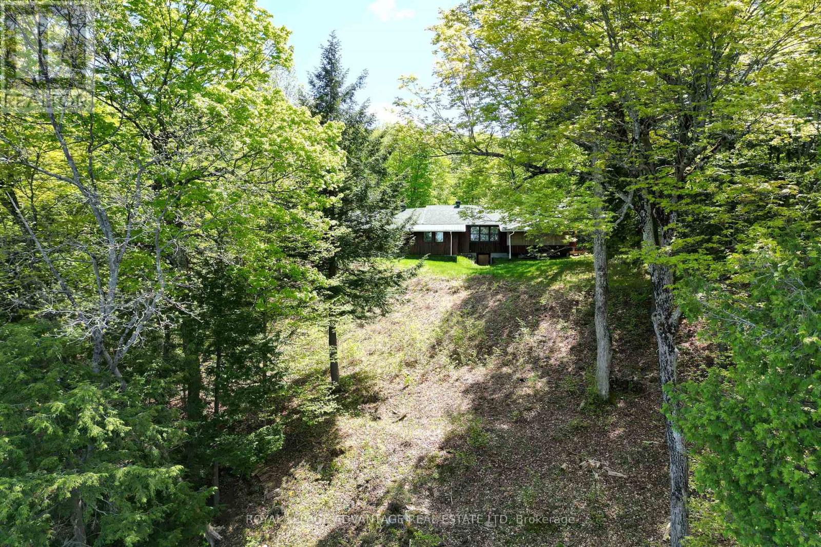 Photo 4 of 4418 Old Kingston Road, Rideau Lakes ON