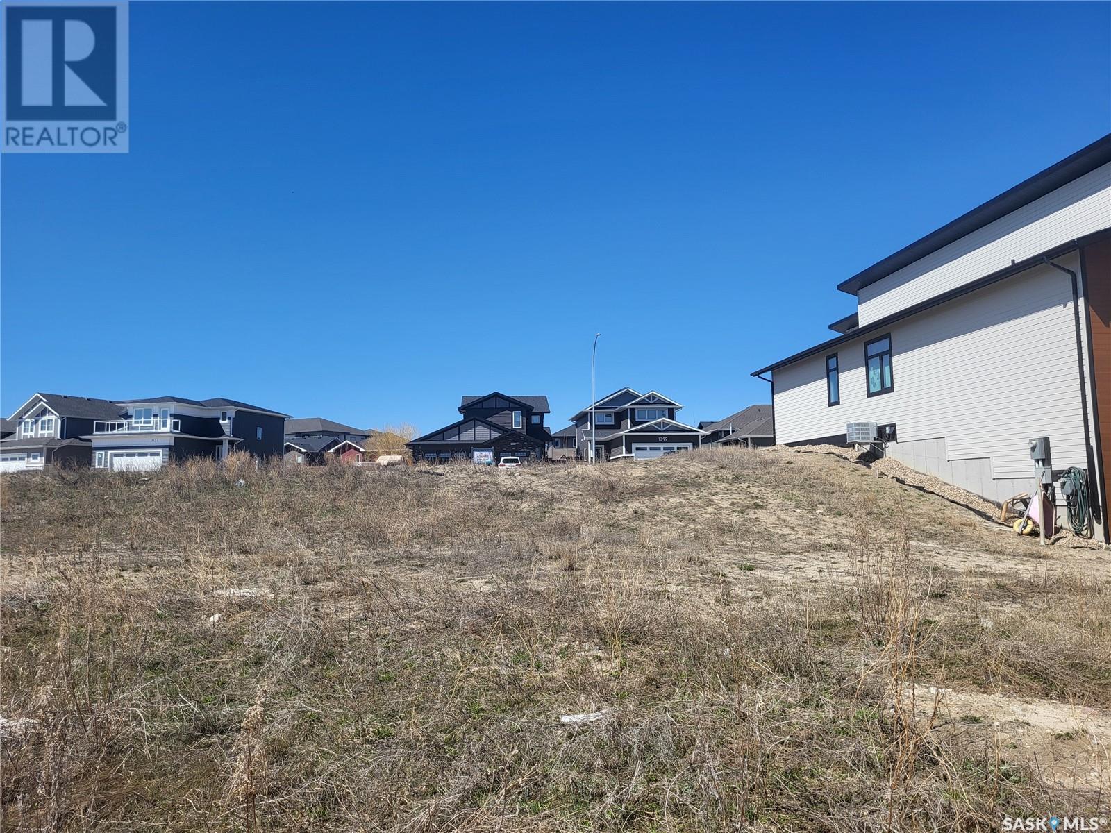 Photo 2 of 1048 3rd Street N, Martensville SK