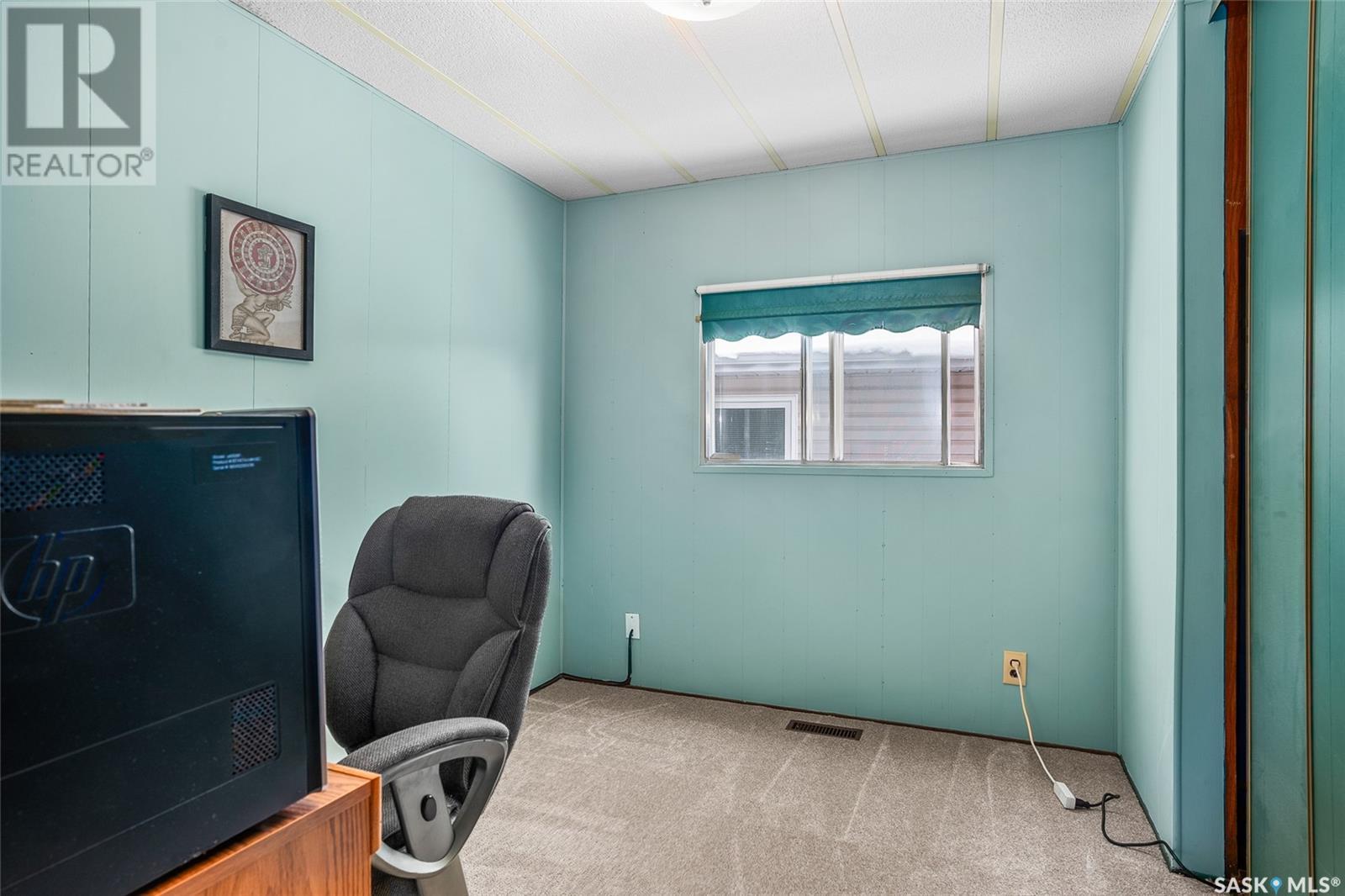 327 Leland PLACE, Saskatoon, Saskatchewan
