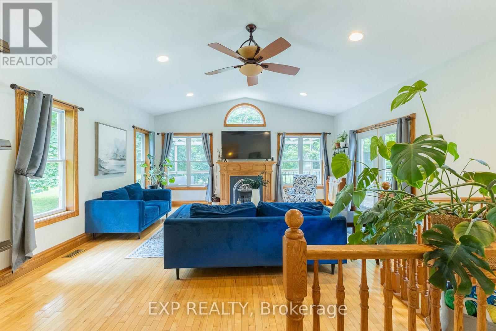 Single Family House for Sale in  HASTINGS STREET North Middlesex (Parkhill) 