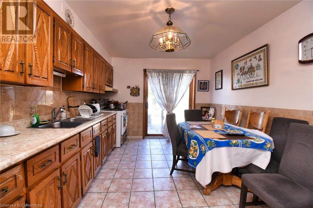 Photo 11 of 241 Robert Street, Hamilton ON