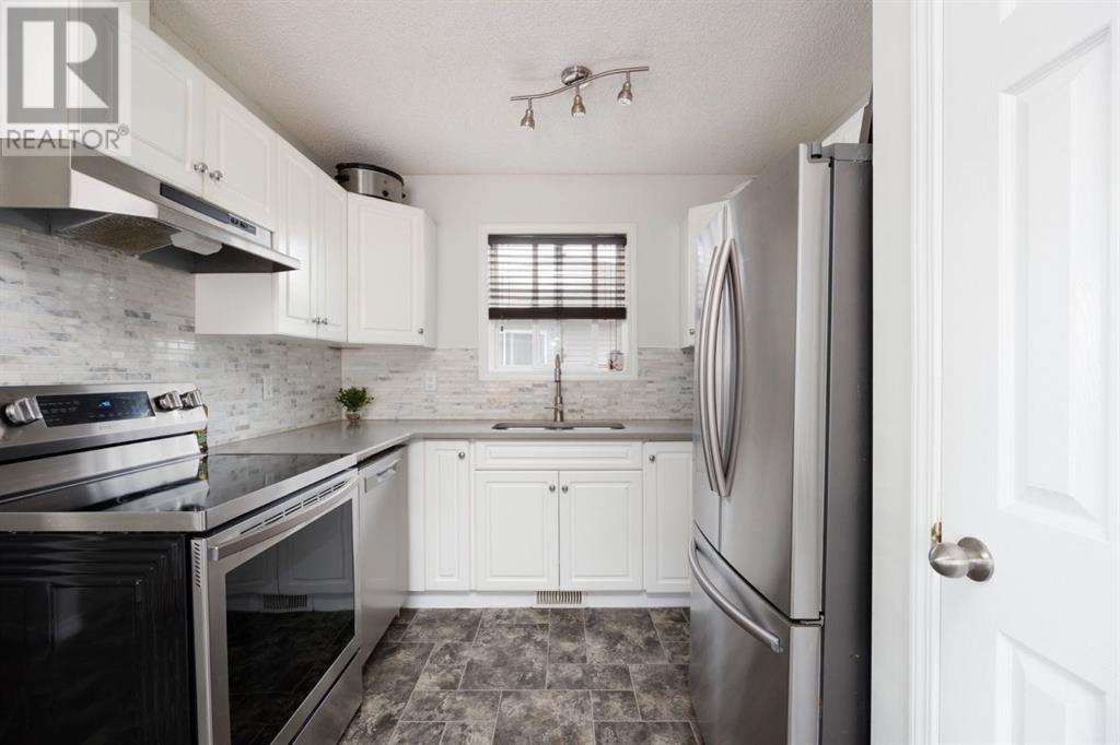 100 Paish Place, Fort McMurray