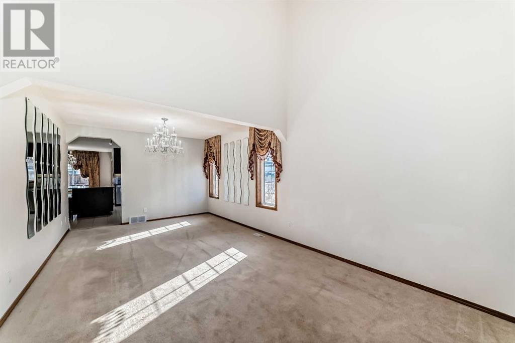 Single Family House for Sale in  Rocky Ridge Close NW Rocky Ridge Calgary 