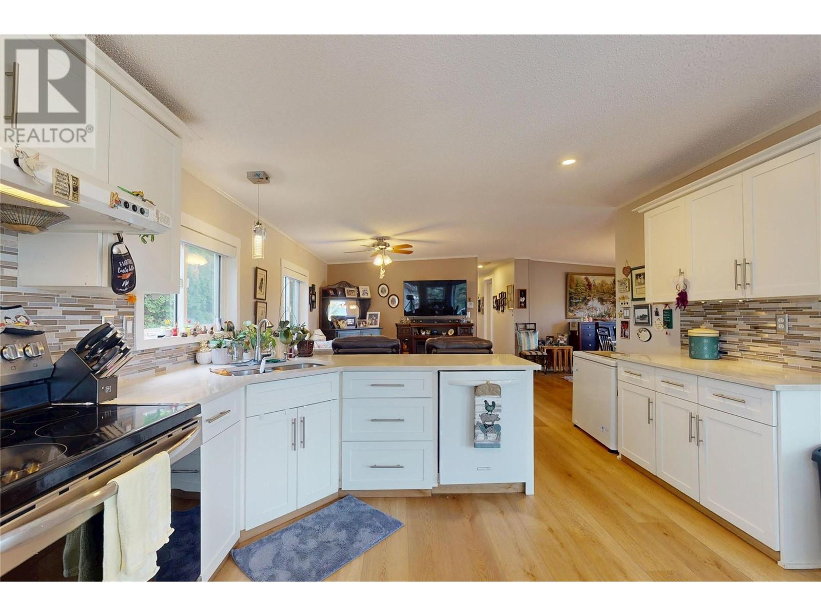53 1750 Lenz Road, West Kelowna