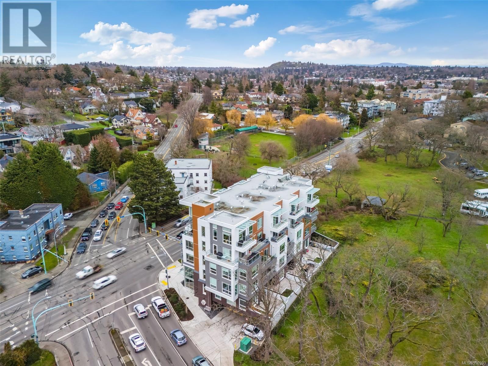 507 1301 Hillside Ave, Victoria