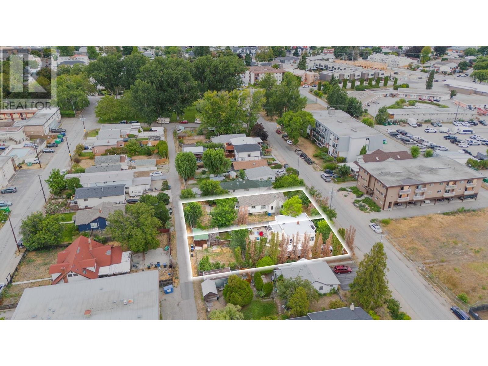  951/963 Dynes Avenue, Penticton