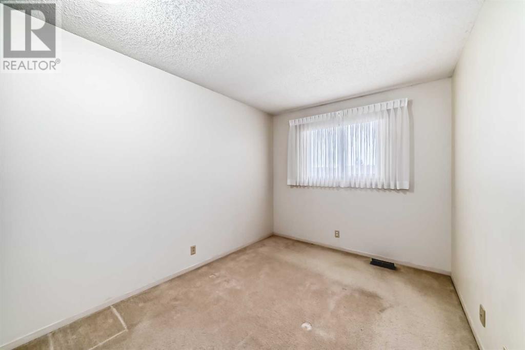 Single Family House for Sale in  Falton Drive NE Falconridge Calgary 
