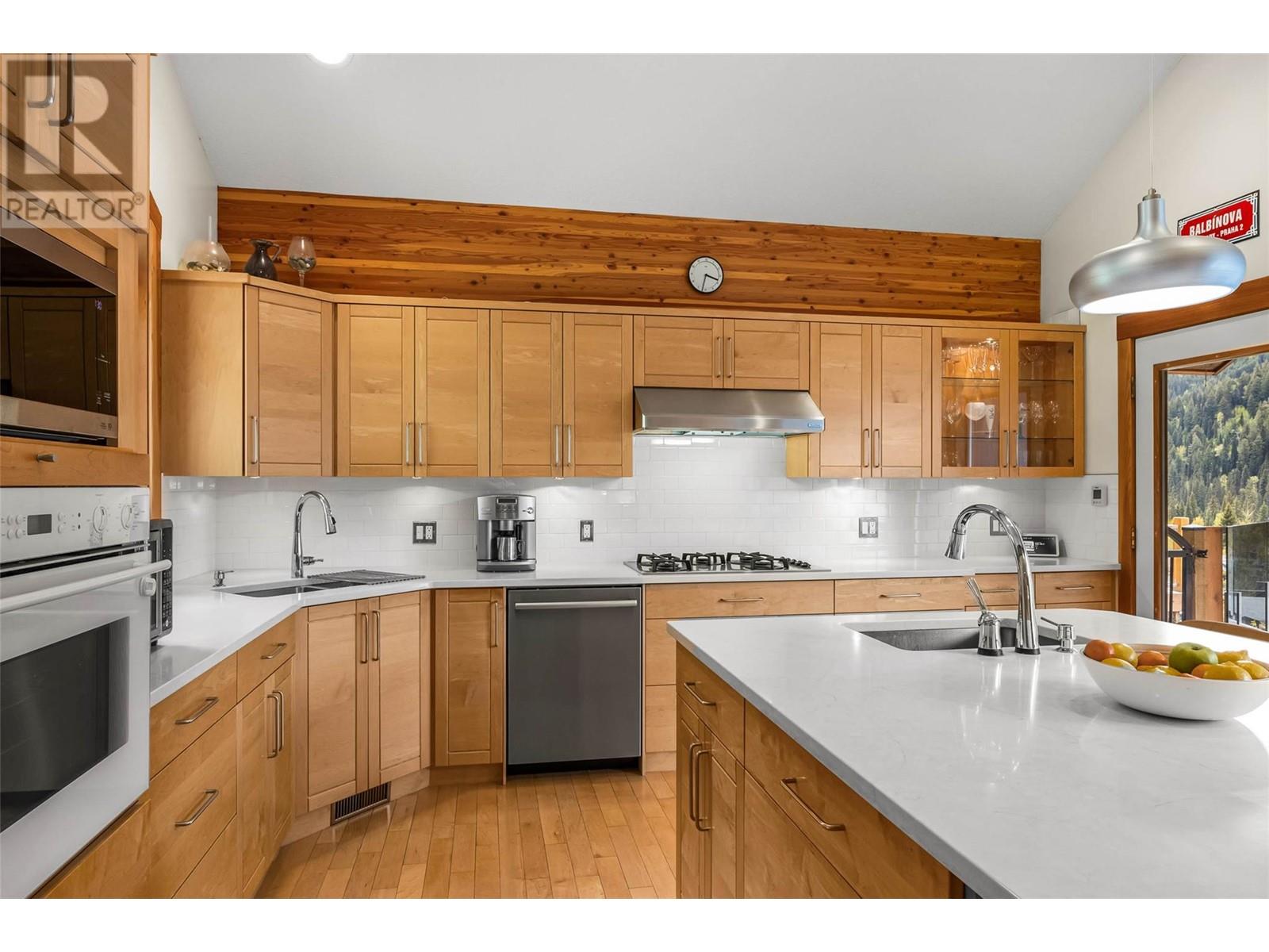 2417 Fairways Drive, Sun Peaks