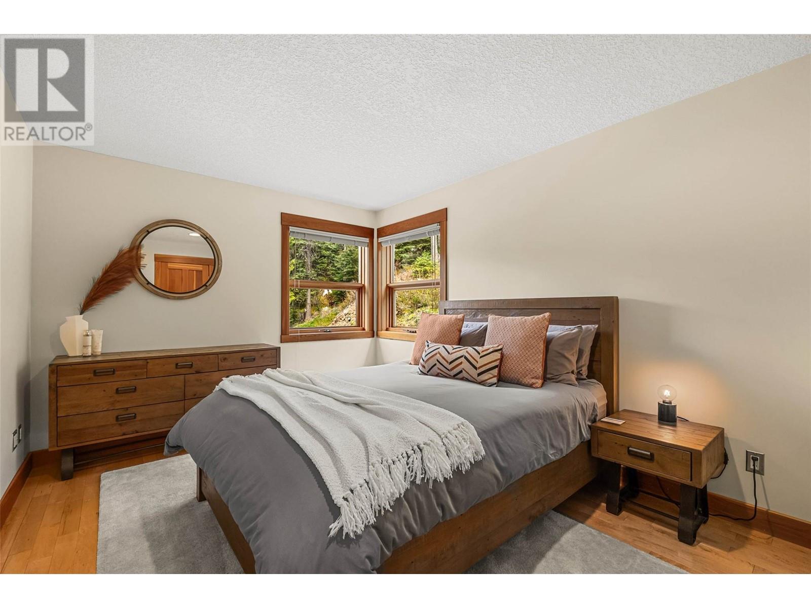 2417 Fairways Drive, Sun Peaks