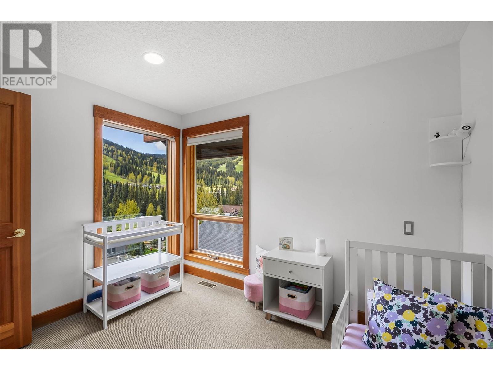 2417 Fairways Drive, Sun Peaks