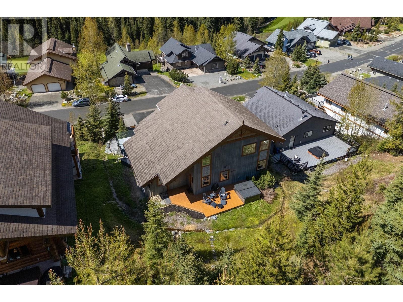 2417 Fairways Drive, Sun Peaks