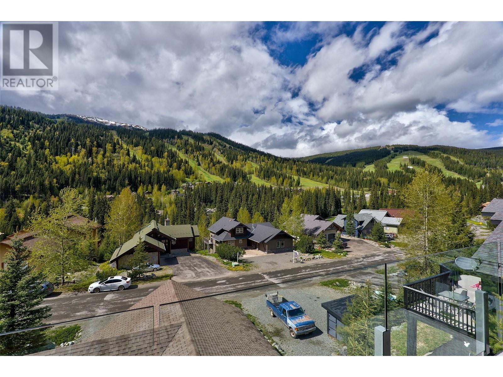 2417 Fairways Drive, Sun Peaks