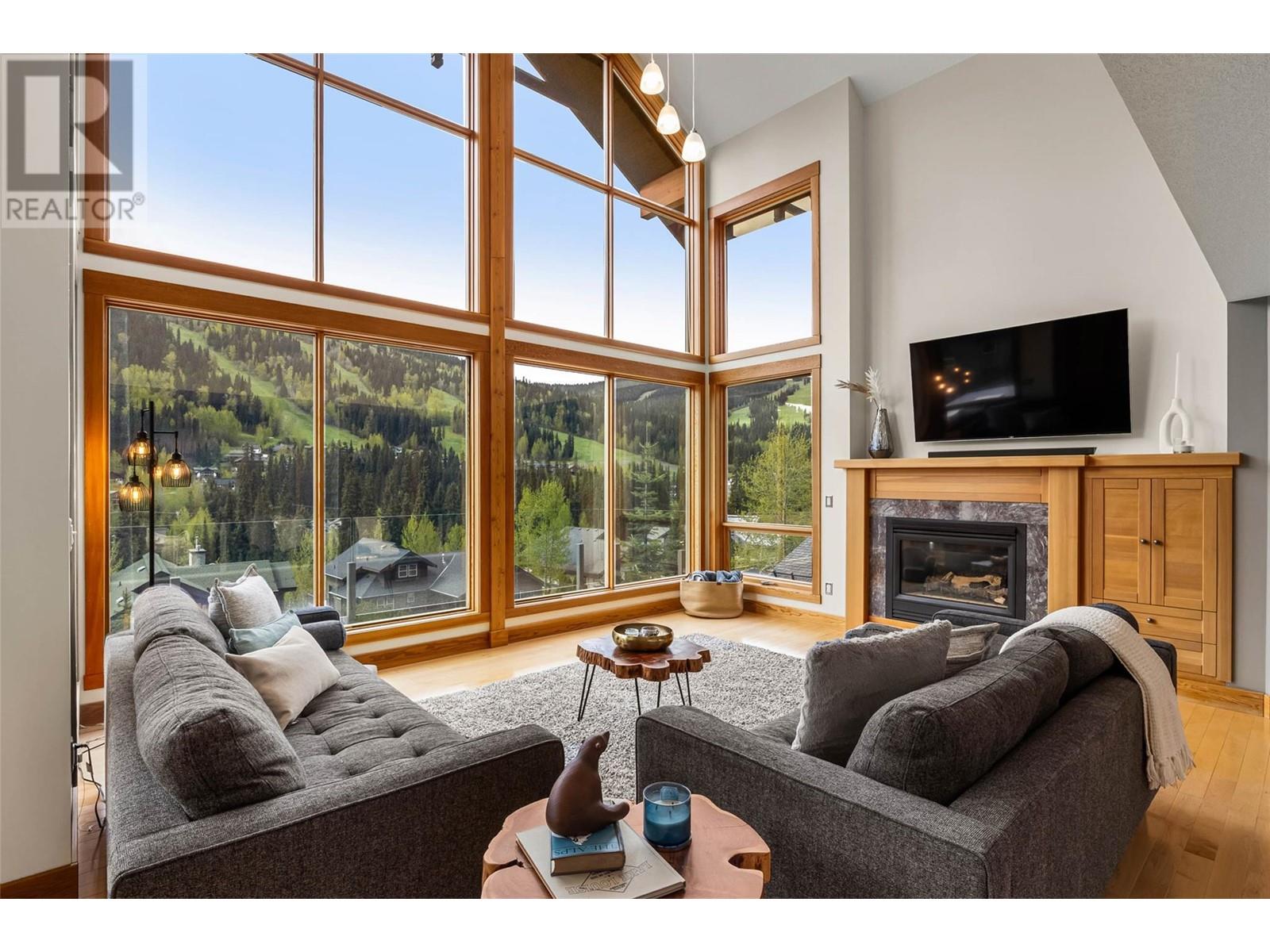 2417 Fairways Drive, Sun Peaks
