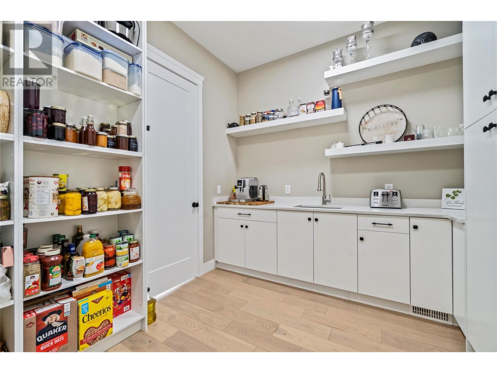  2699 Ridgemount Drive, West Kelowna