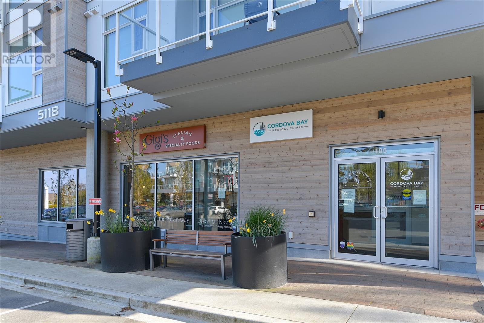 407 5118 Cordova Bay Road, Saanich