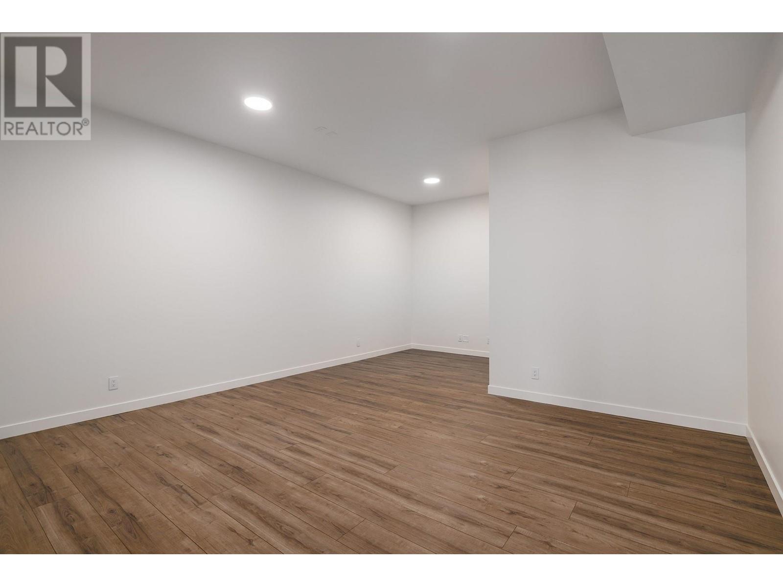  10274 Beacon Hill Drive, Lake Country
