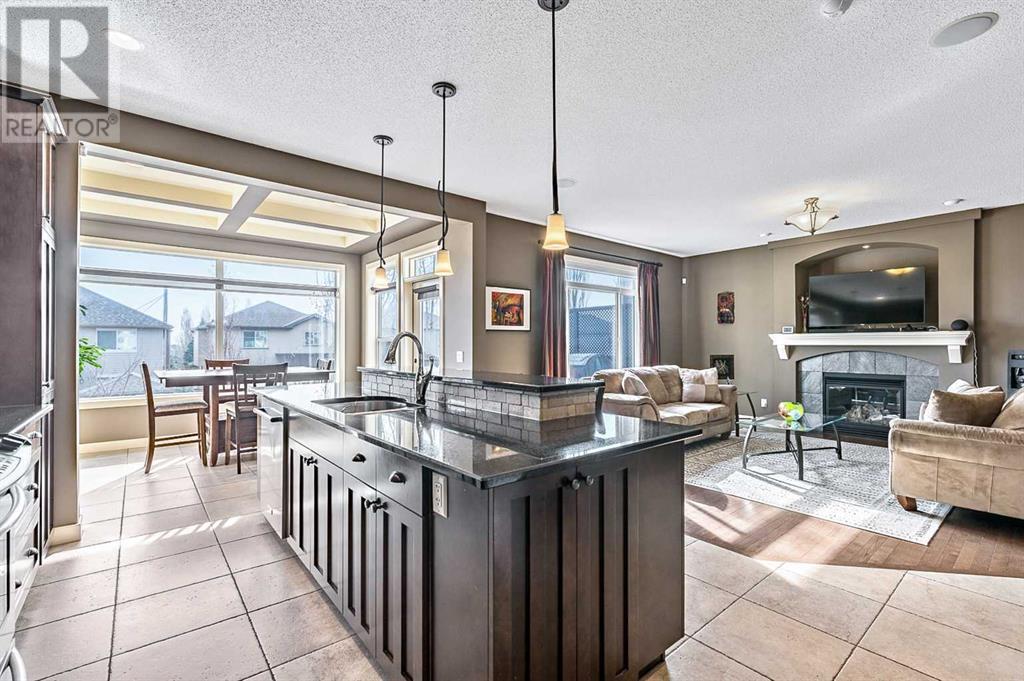 Single Family House for Sale in  Everoak Close SW Evergreen Calgary 