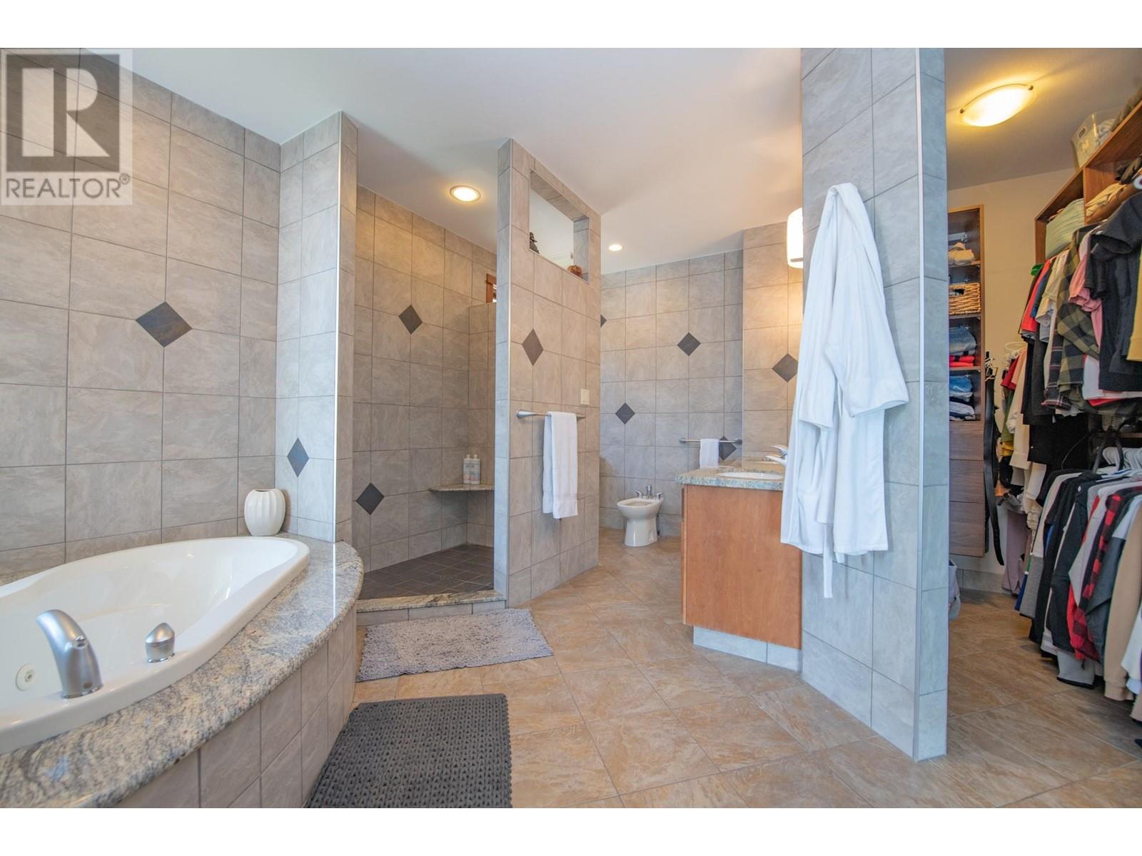 Photo 7 of 100 Kestrel Place Unit 12, Vernon BC