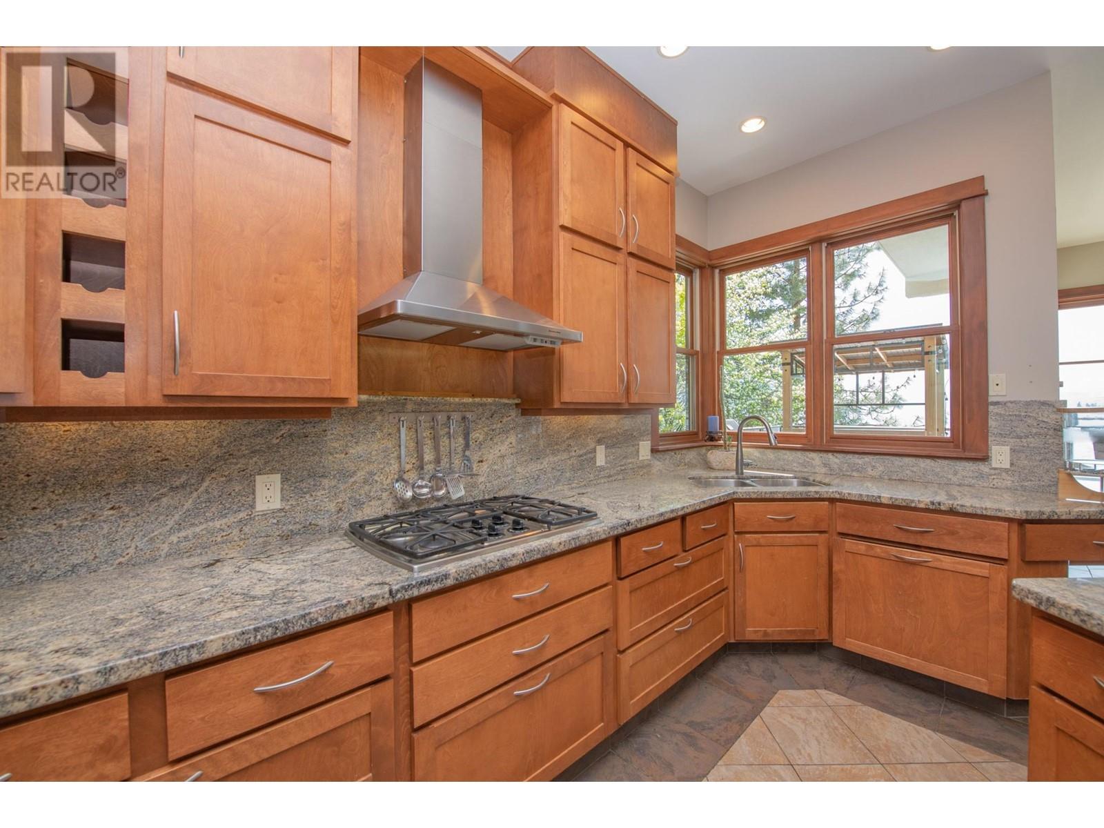 Photo 72 of 100 Kestrel Place Unit 12, Vernon BC