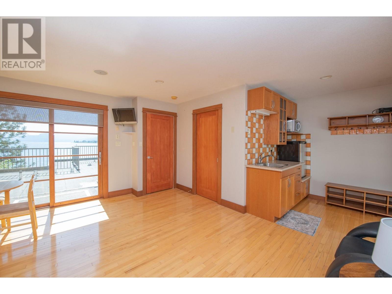 Photo 93 of 100 Kestrel Place Unit 12, Vernon BC