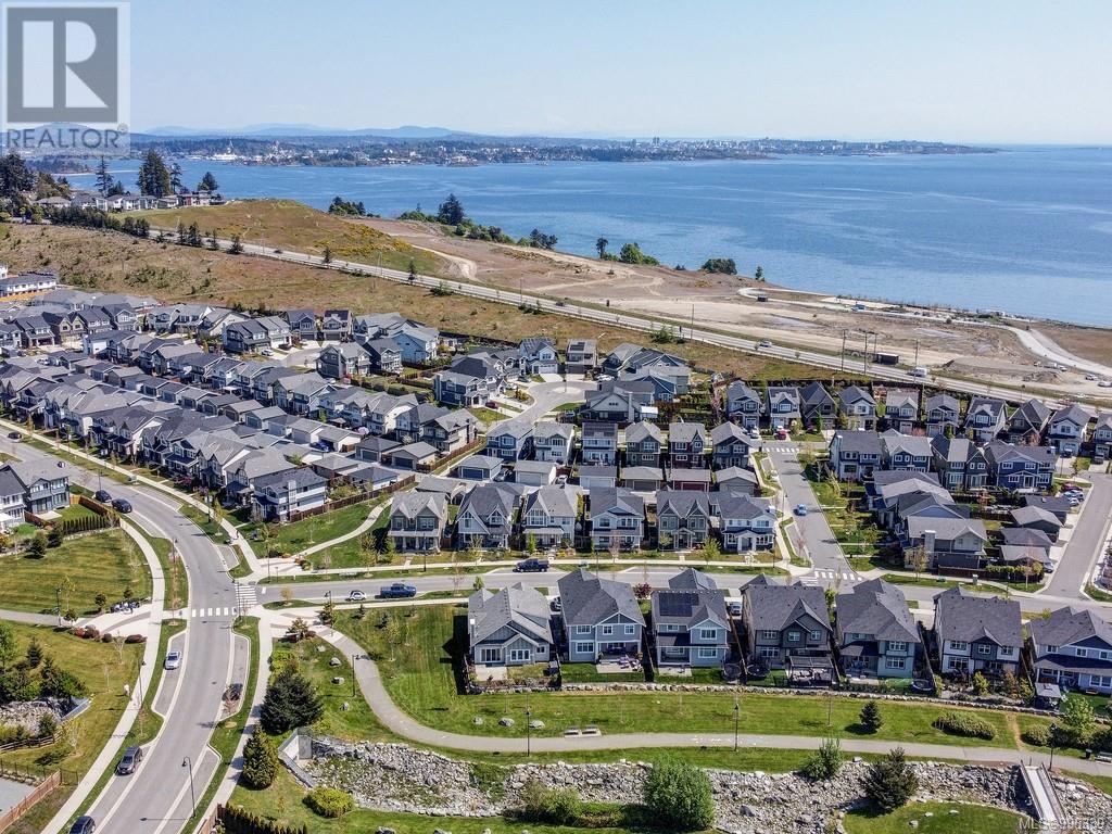 3462 Dunlin St, Colwood