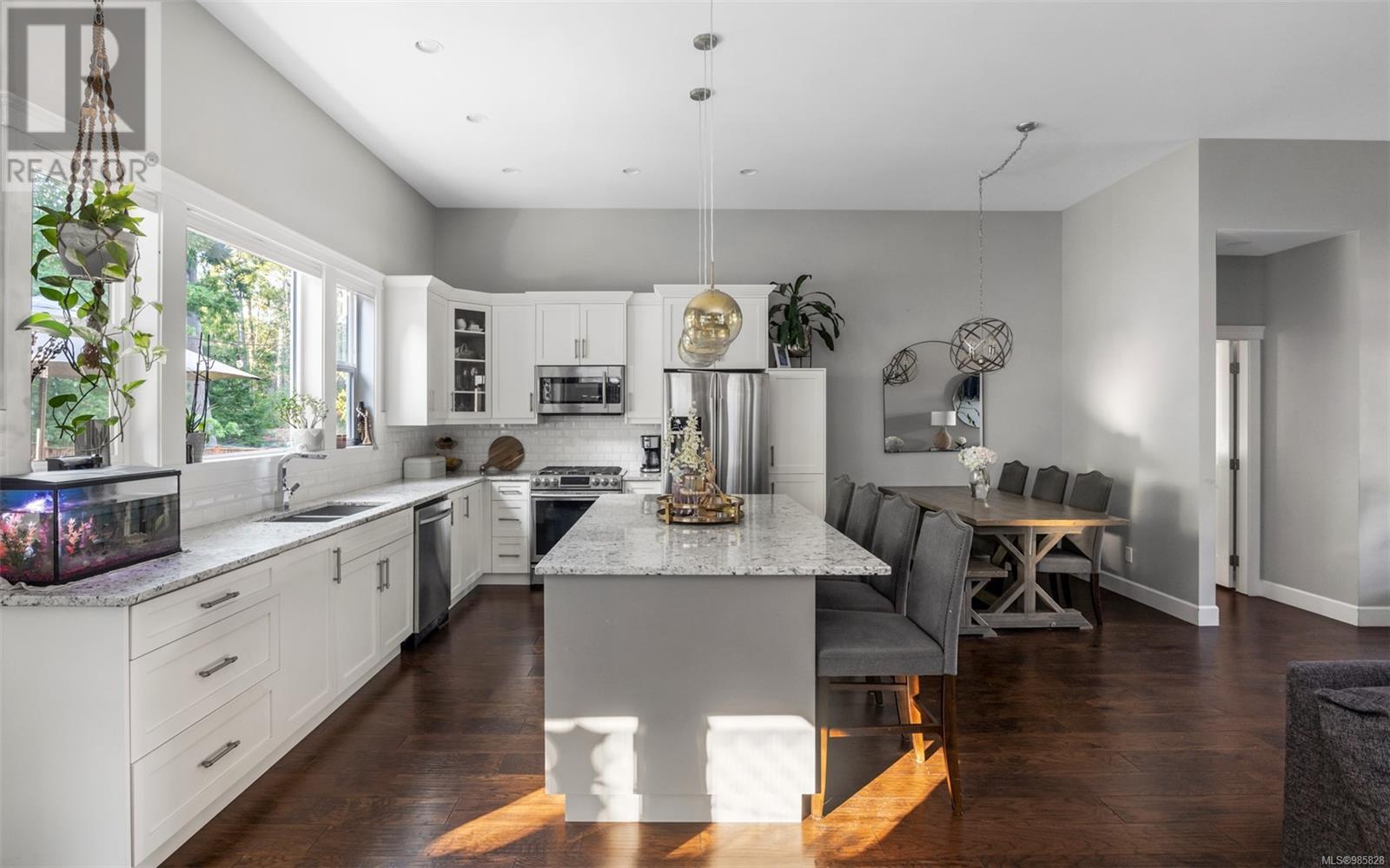  856 Hayden Place, Mill Bay