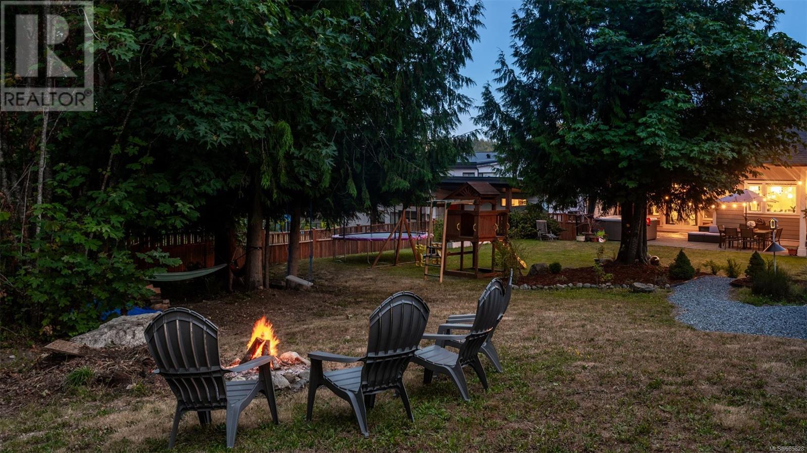  856 Hayden Place, Mill Bay