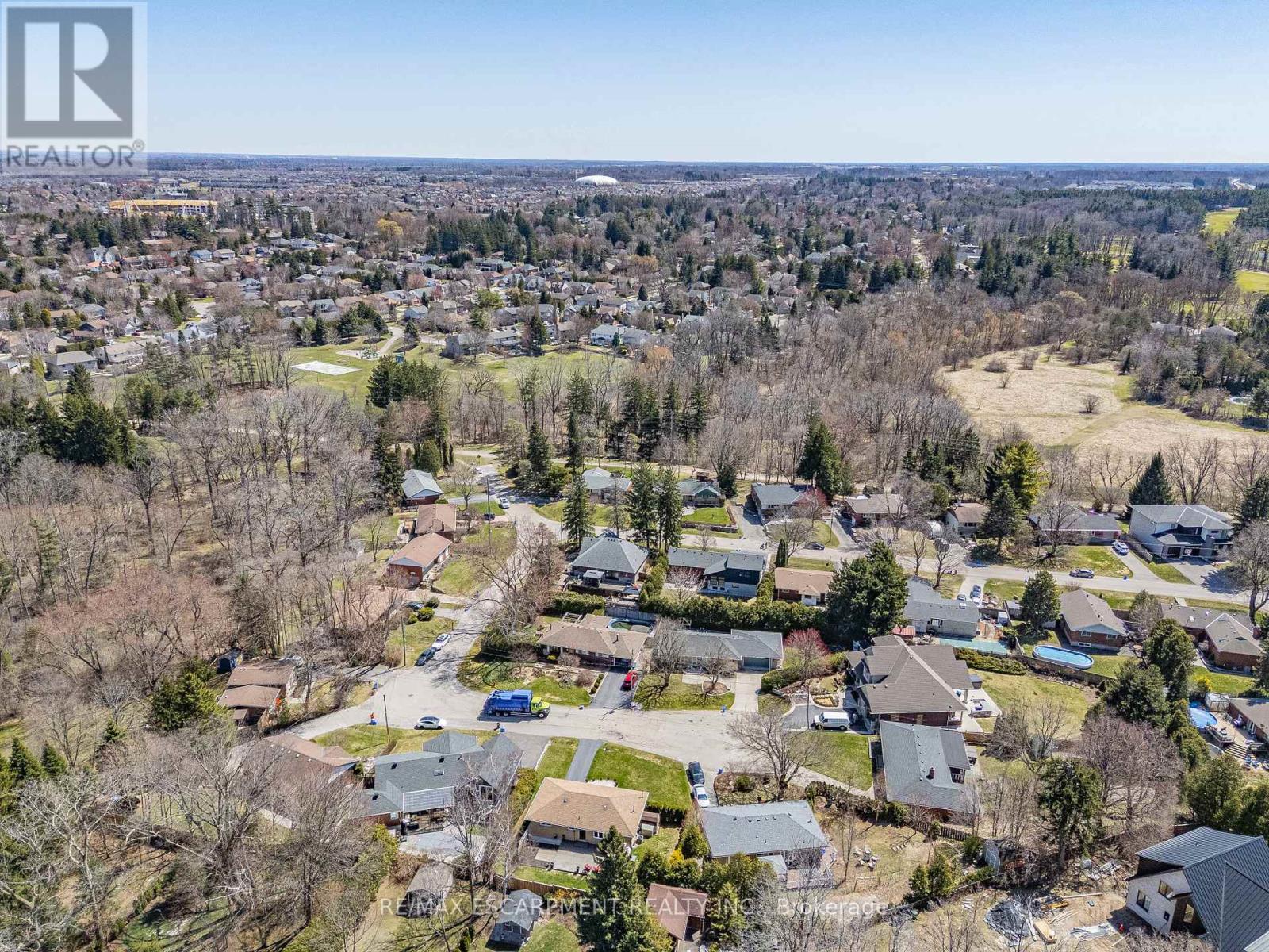 Photo 30 of 77 Hill Crest, Hamilton ON