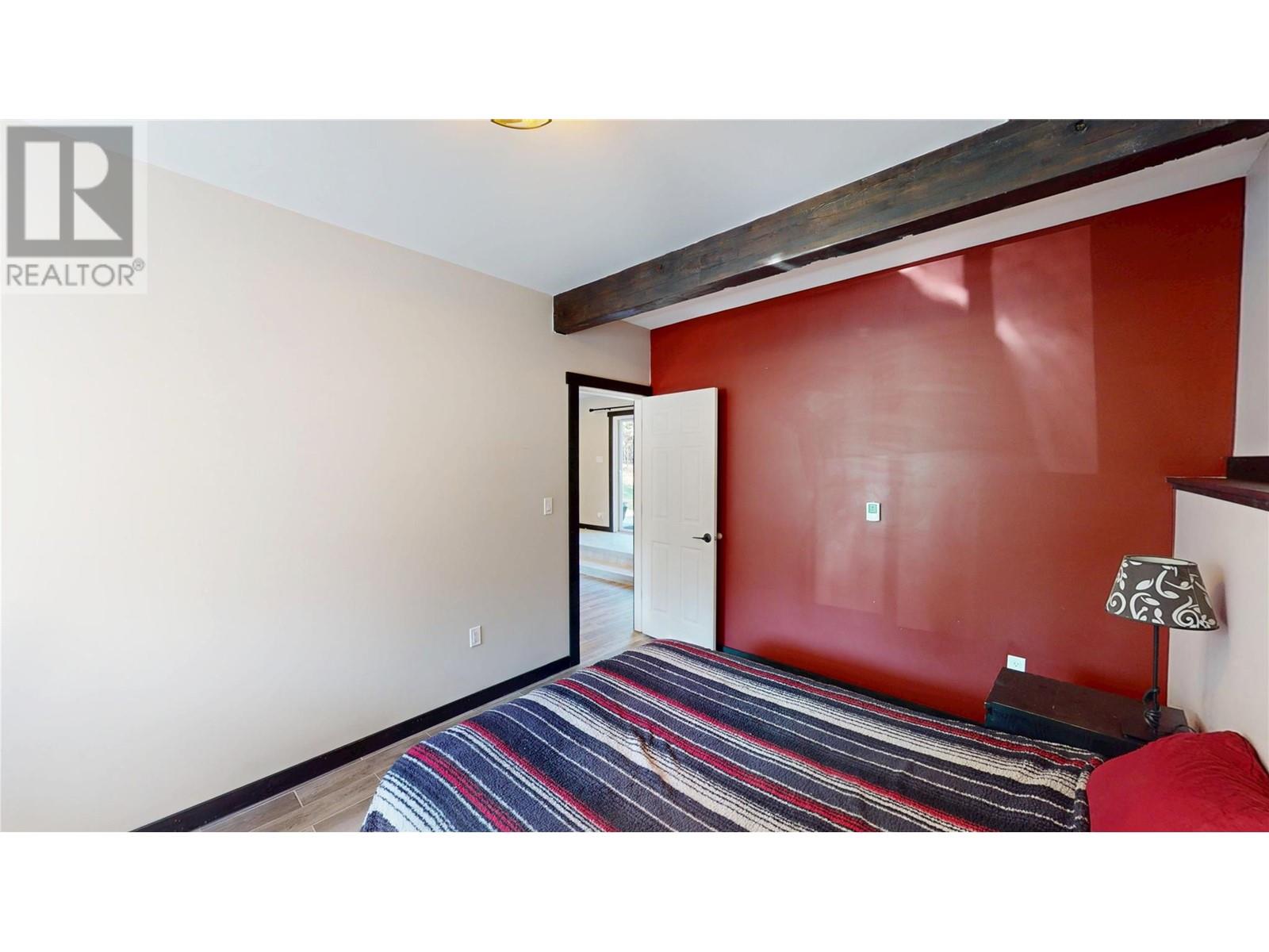 2045 Harris Road, Cranbrook