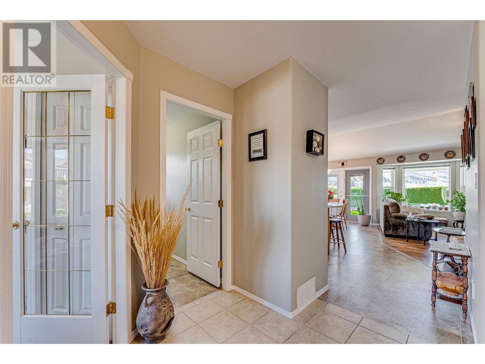  855 8 Avenue, Vernon