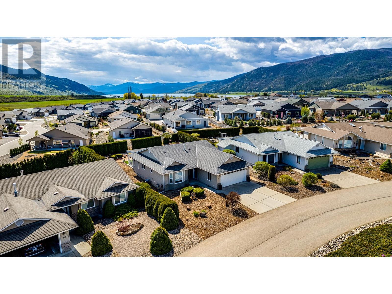  855 8 Avenue, Vernon