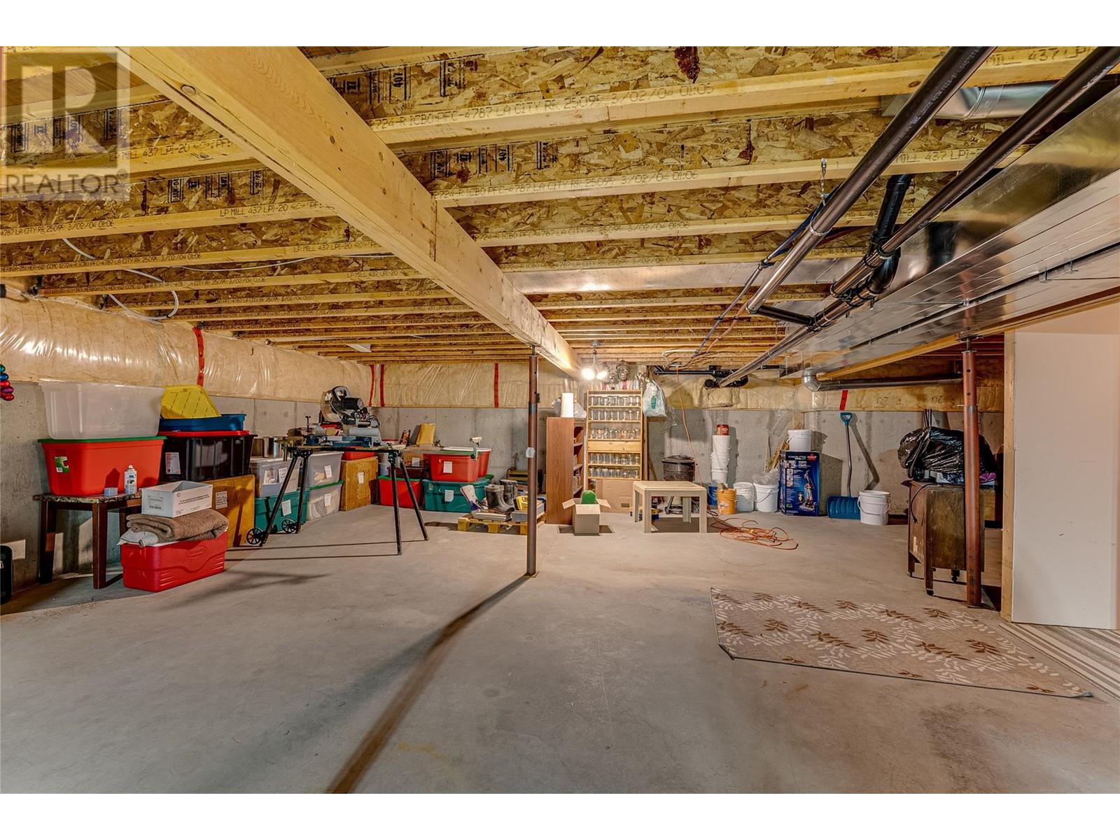  855 8 Avenue, Vernon