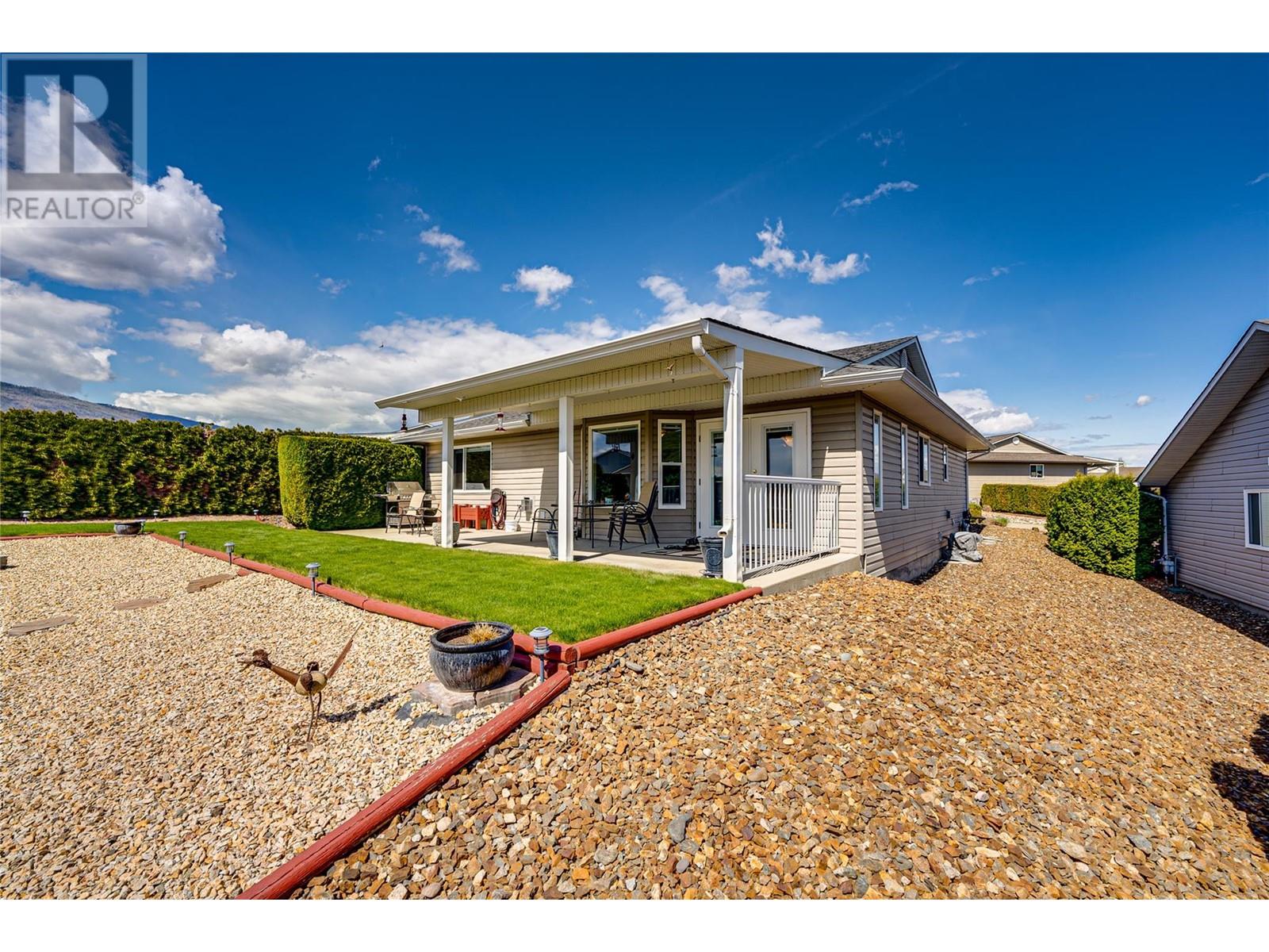  855 8 Avenue, Vernon