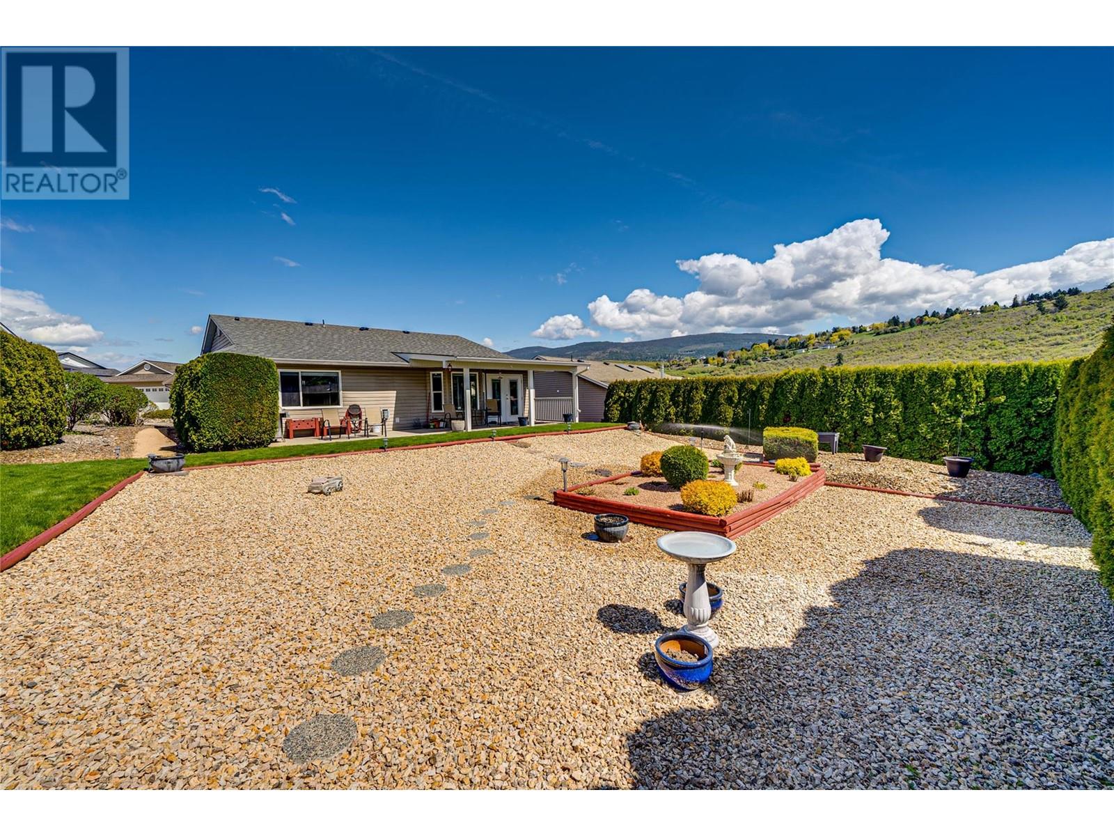  855 8 Avenue, Vernon