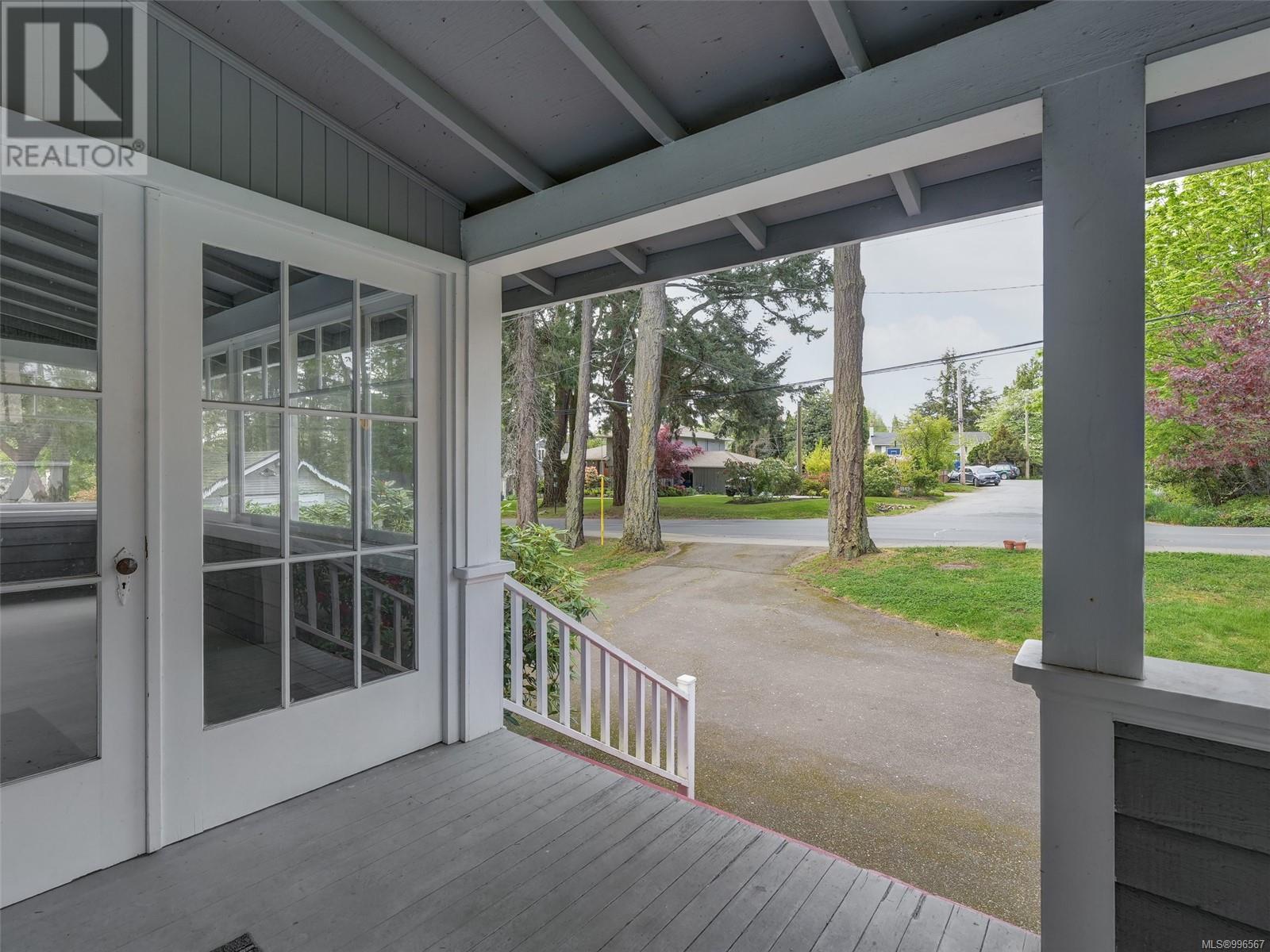  1846 Ferndale Road, Saanich