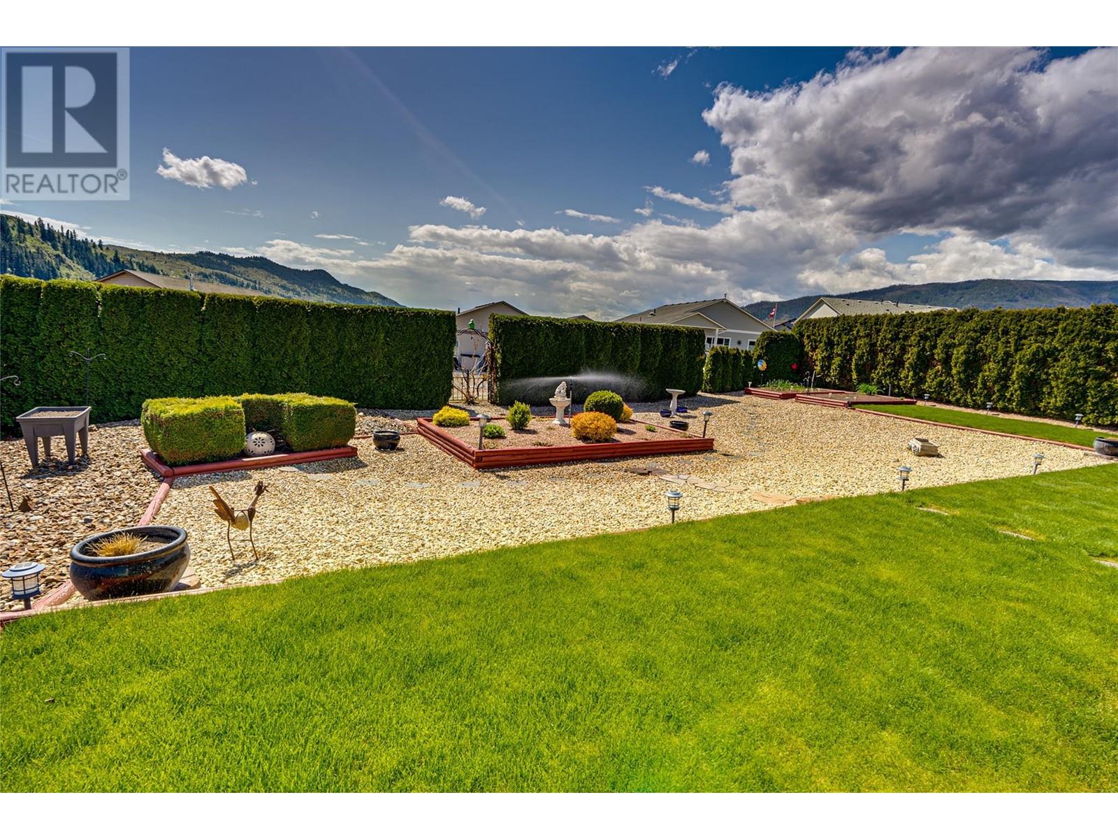  855 8 Avenue, Vernon