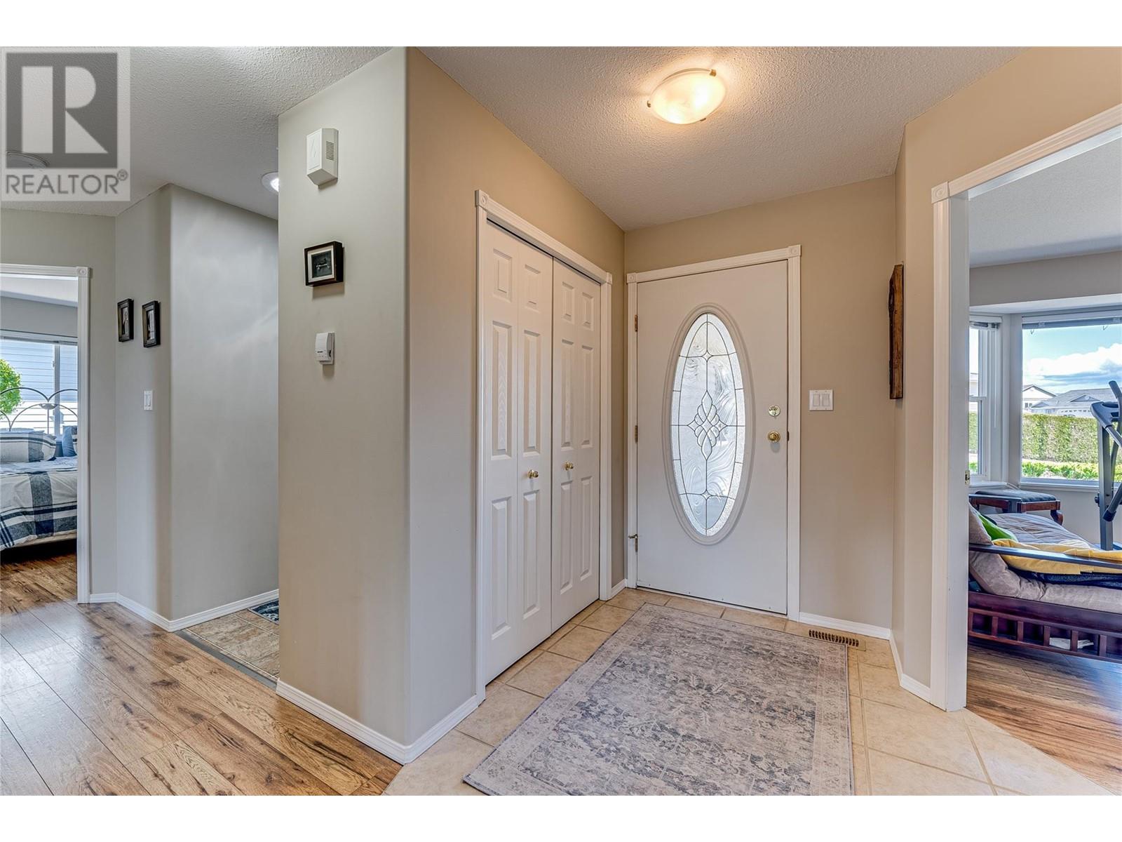  855 8 Avenue, Vernon