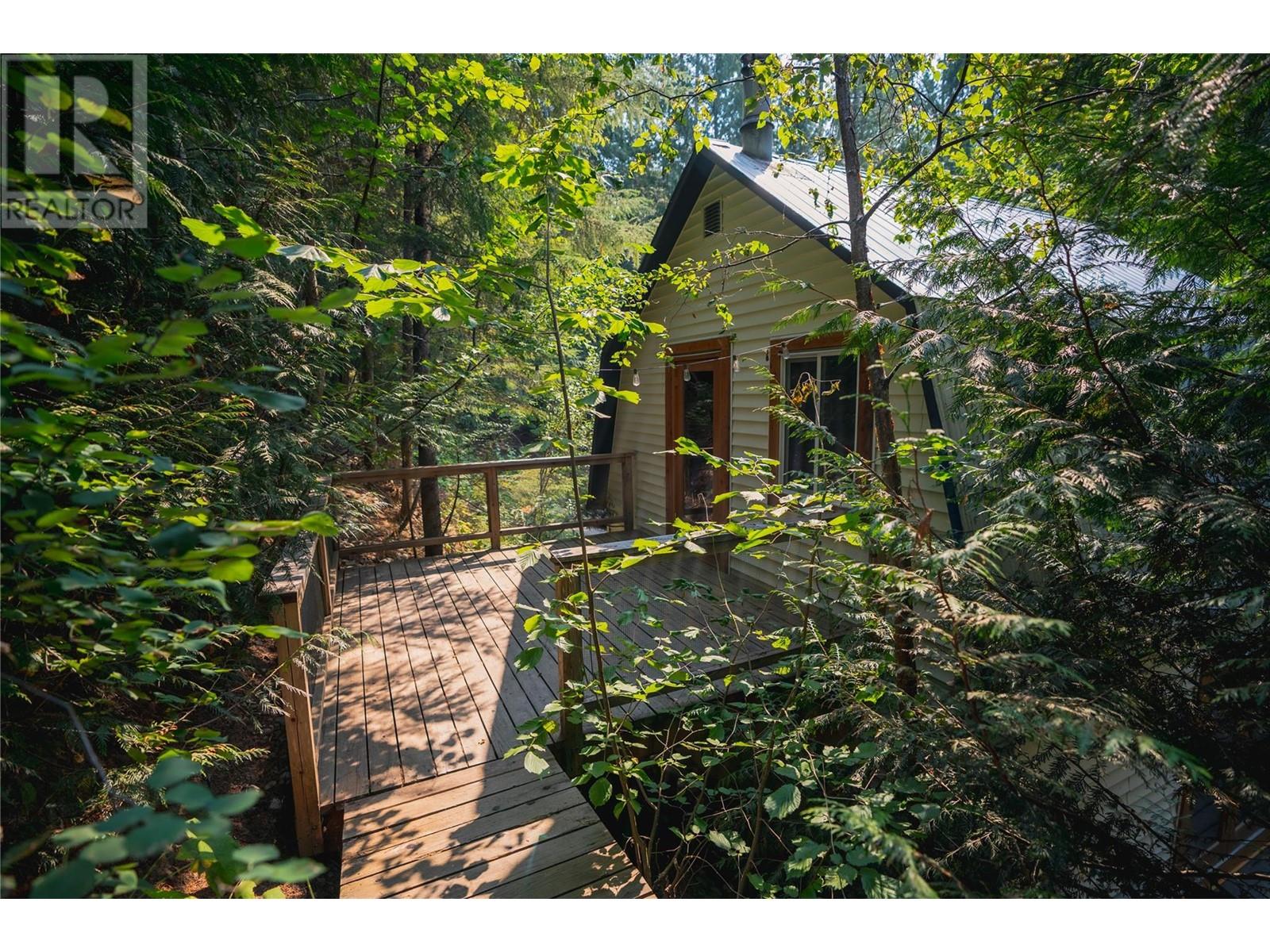Photo 21 of 5396 6 Highway, Winlaw BC