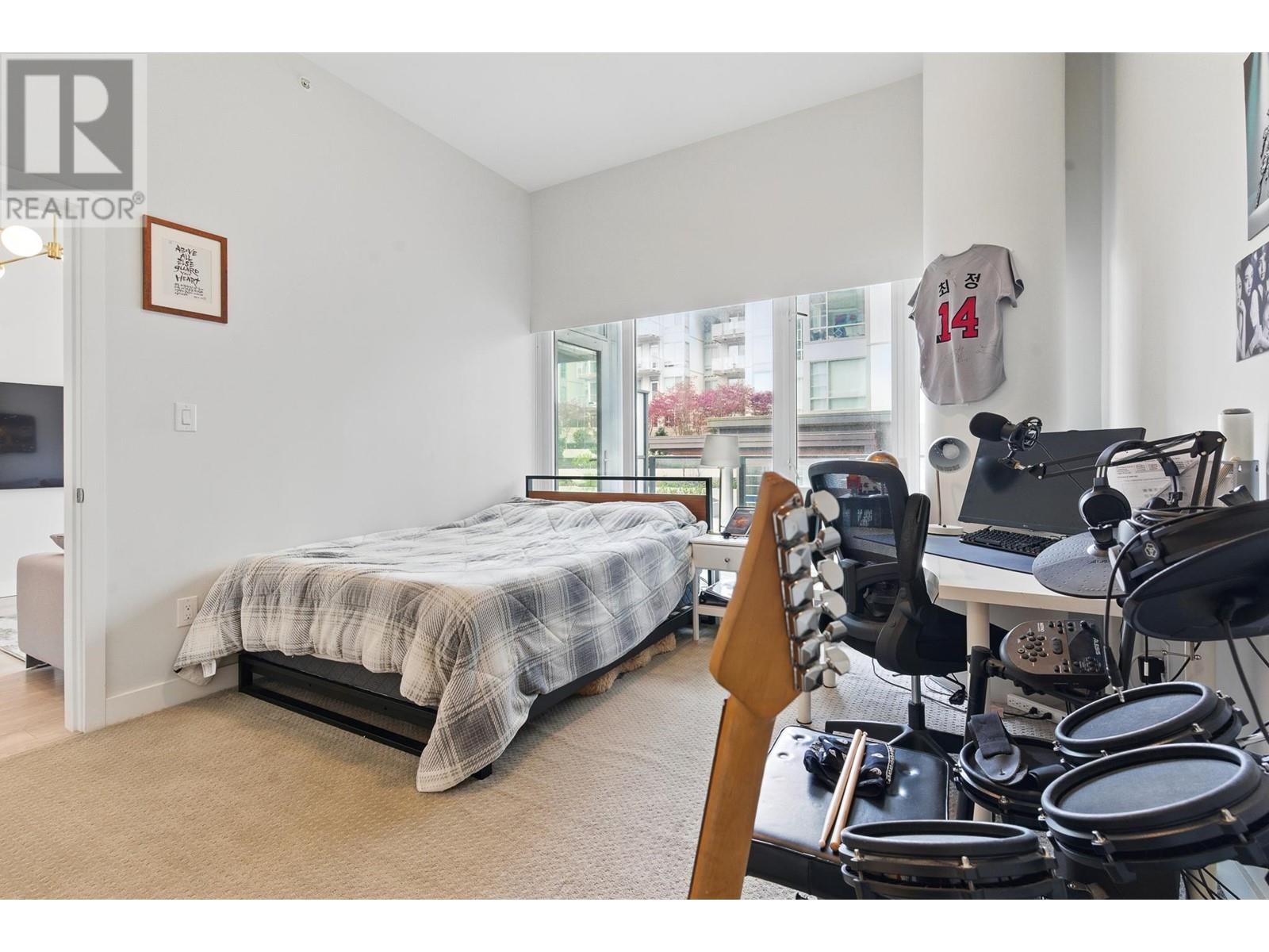 209 1788 GILMORE AVENUE, Burnaby