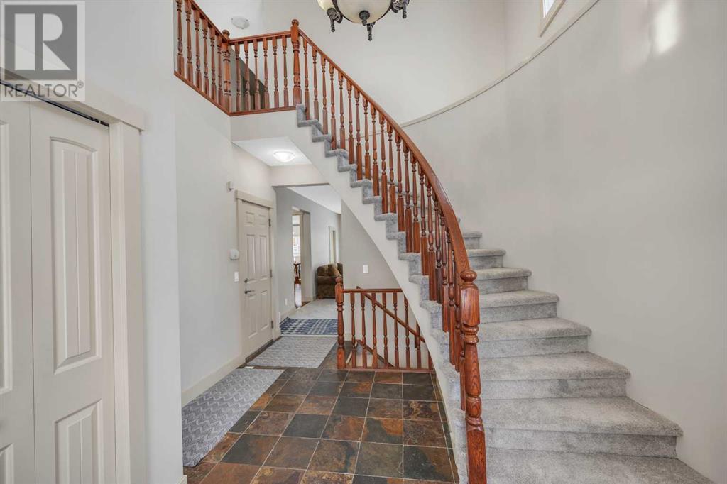 Single Family House for Sale in  Sherwood Way NW Sherwood Calgary 