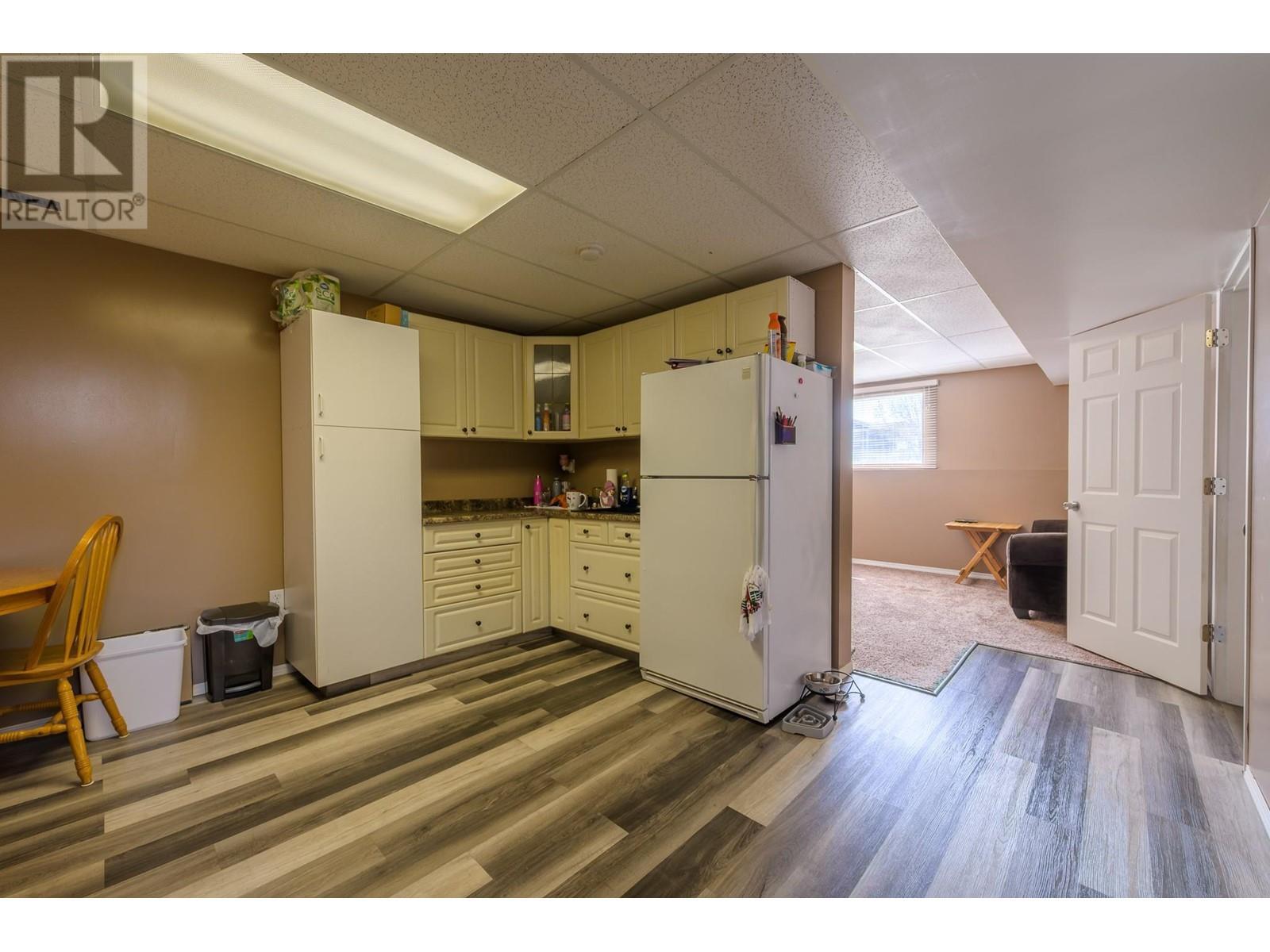 Photo 12 of 1757 Leighton Place, Kamloops BC