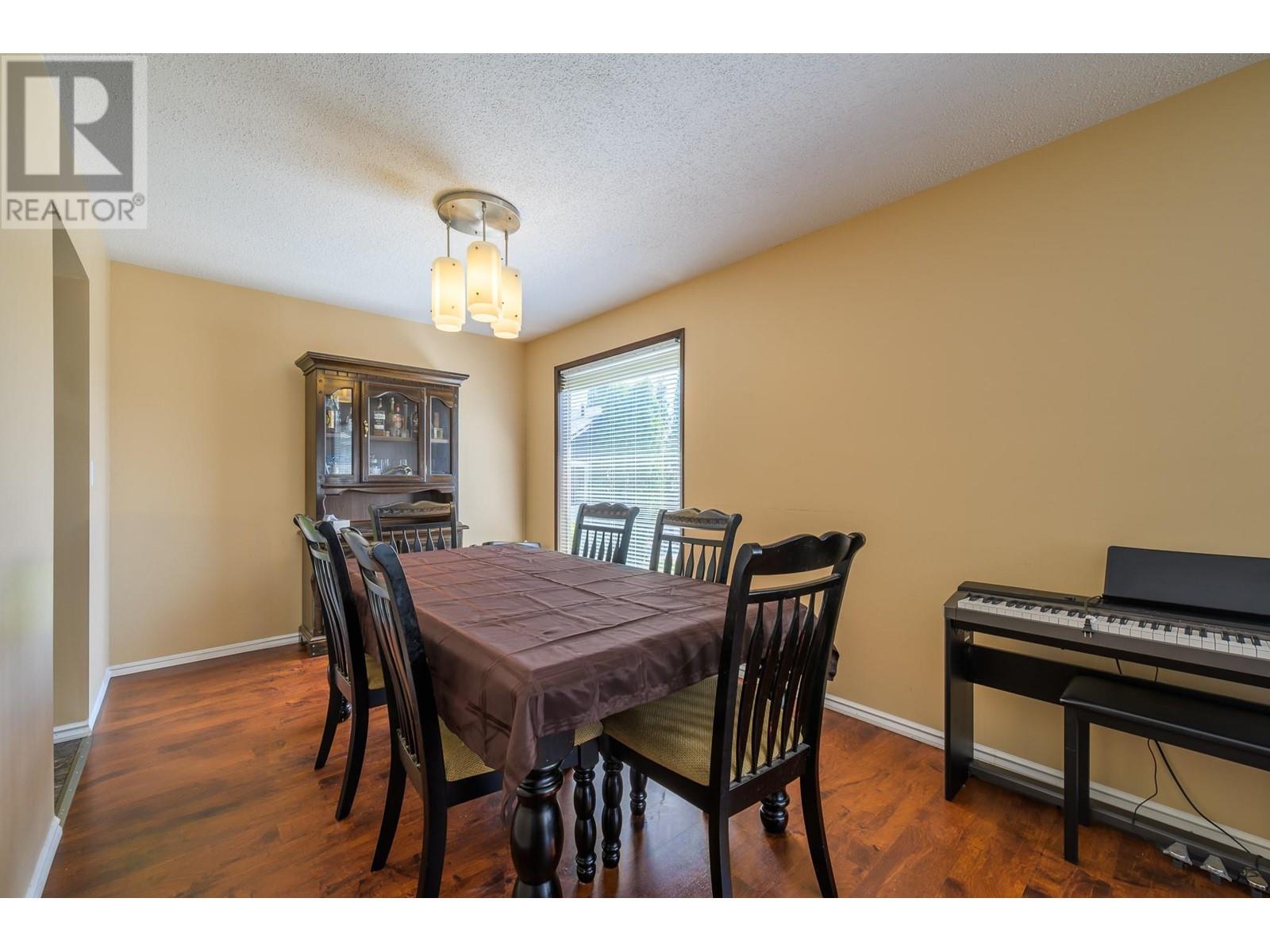 Photo 6 of 1757 Leighton Place, Kamloops BC