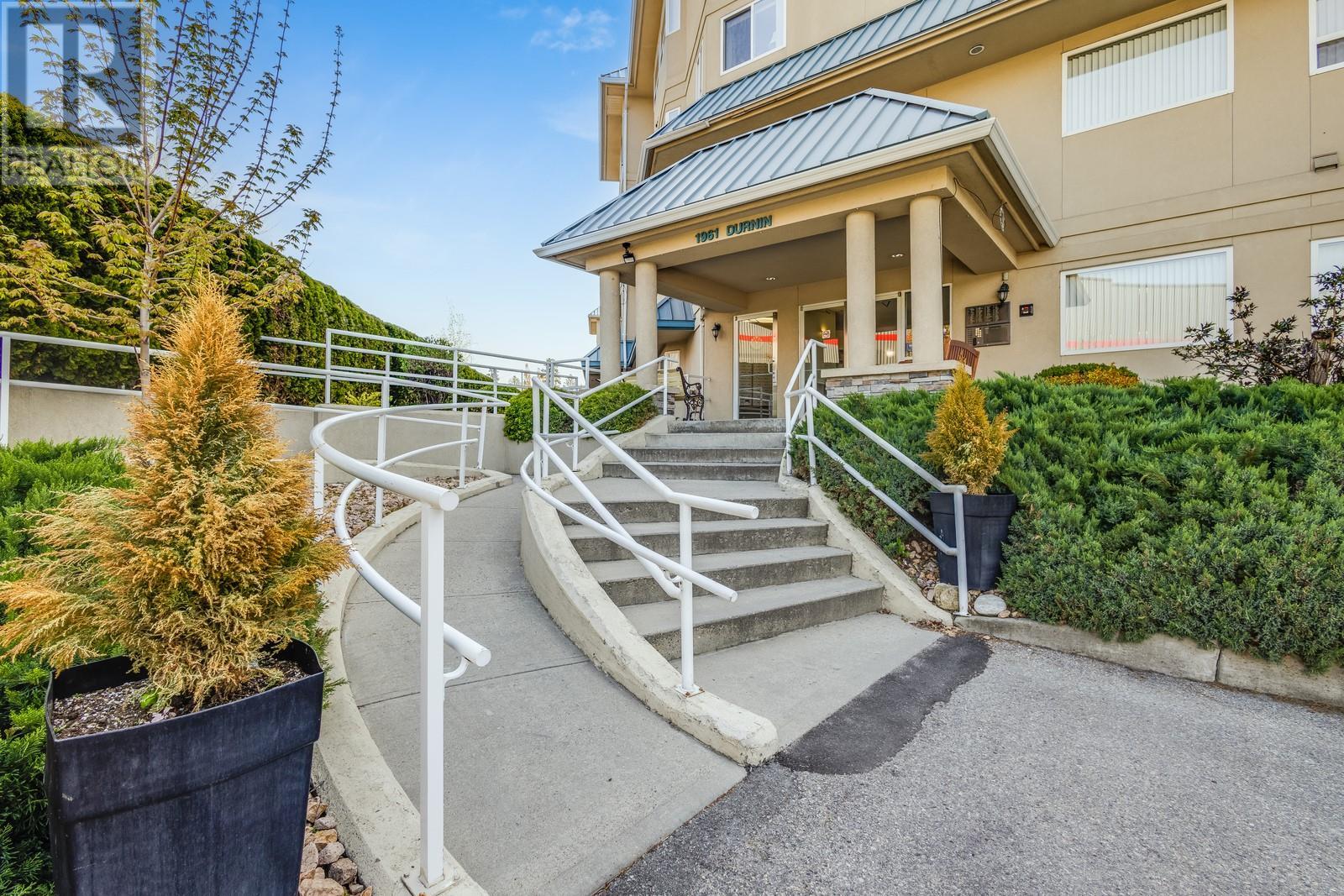 Photo 6 of 1961 Durnin Road Unit 306, Kelowna BC